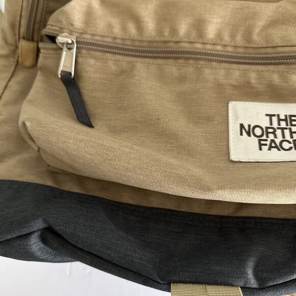 The North Face Mini Berkeley Tan dark heather/Asphalt grey Daypack Backpack TNF - Picture 2 of 7